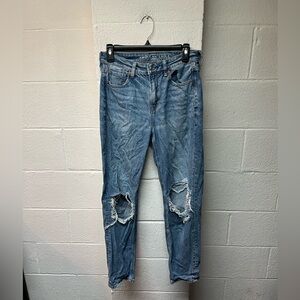 American Eagle Outfitters Distressed Blue Straight Leg Jeans. Size 4
